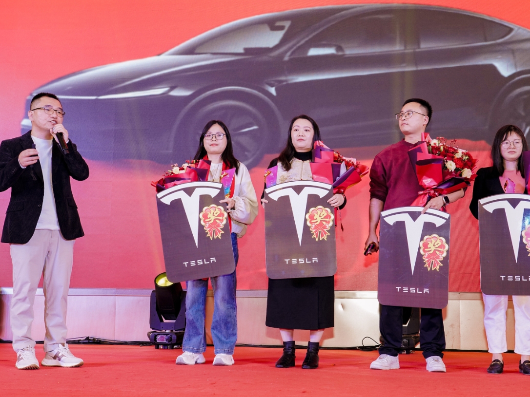 维多利亚老品牌vic(集团)官方网站